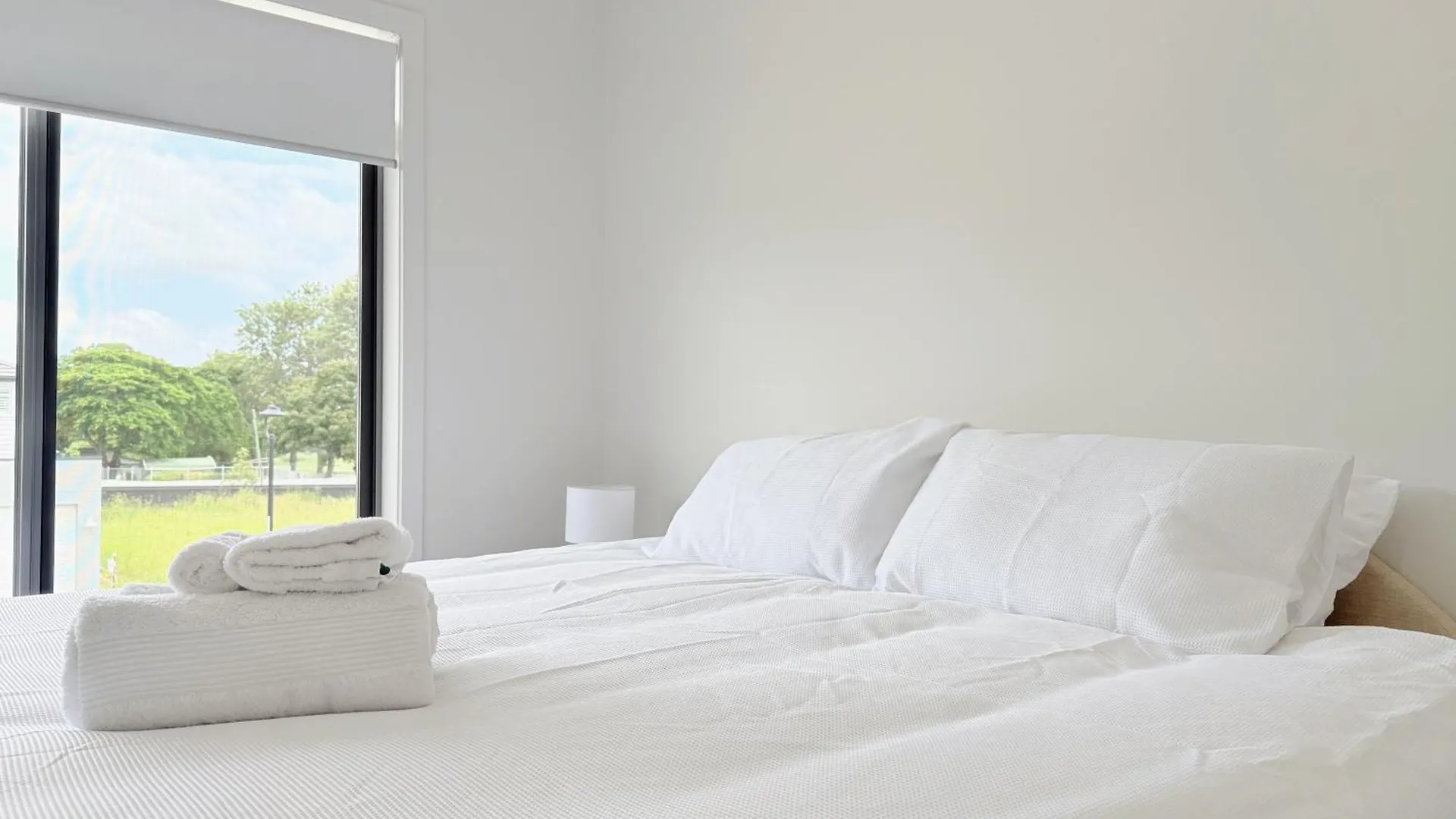 Serene Escape 4Br 25Bath Retreat In Rochedale 0*,